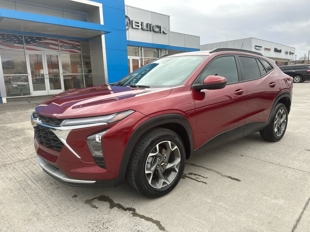 Used 2024 Chevrolet Trax LT FWD