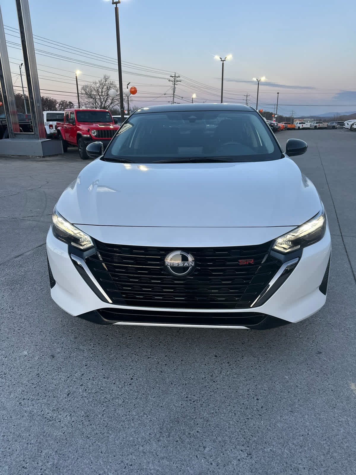 2024 Nissan Sentra SR photo 2