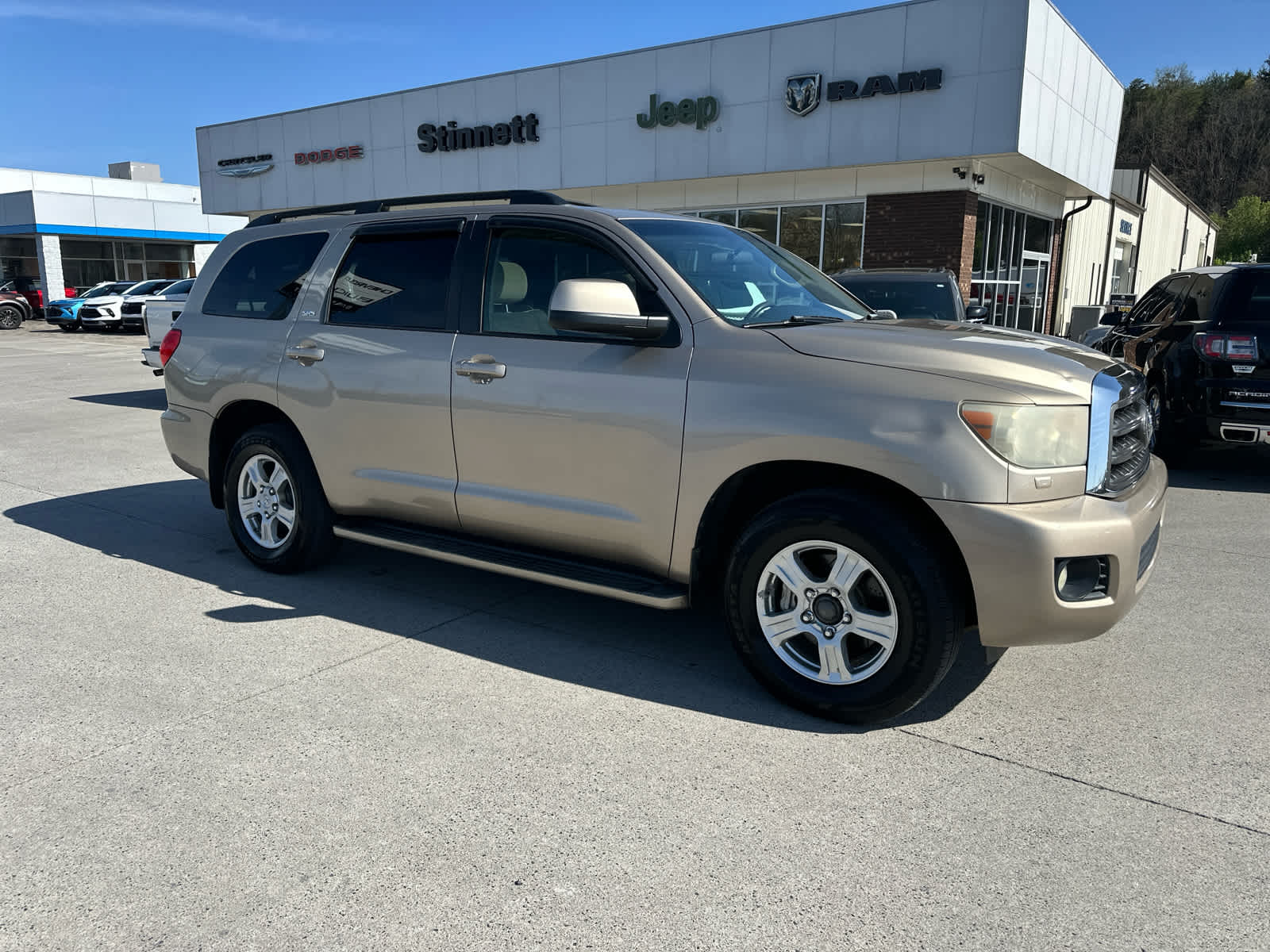 Used 2008 Toyota Sequoia SR5 with VIN 5TDBY64A38S014474 for sale in Newport, TN