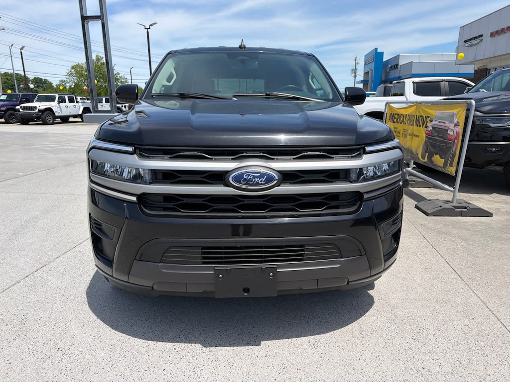 Used 2024 Ford Expedition XLT 4x4