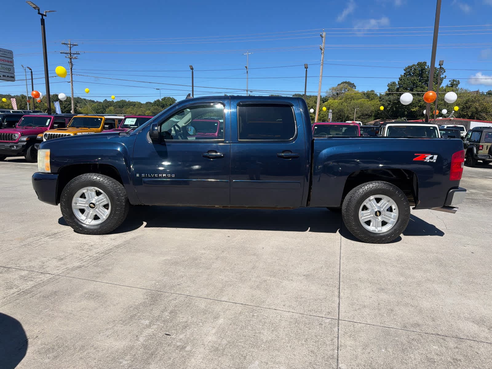 Used 2008 Chevrolet Silverado 1500 LTZ with VIN 3GCEK133X8G247061 for sale in Newport, TN