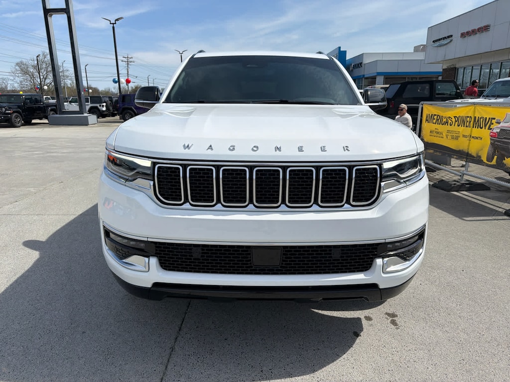 Used 2025 Jeep Wagoneer 4x4