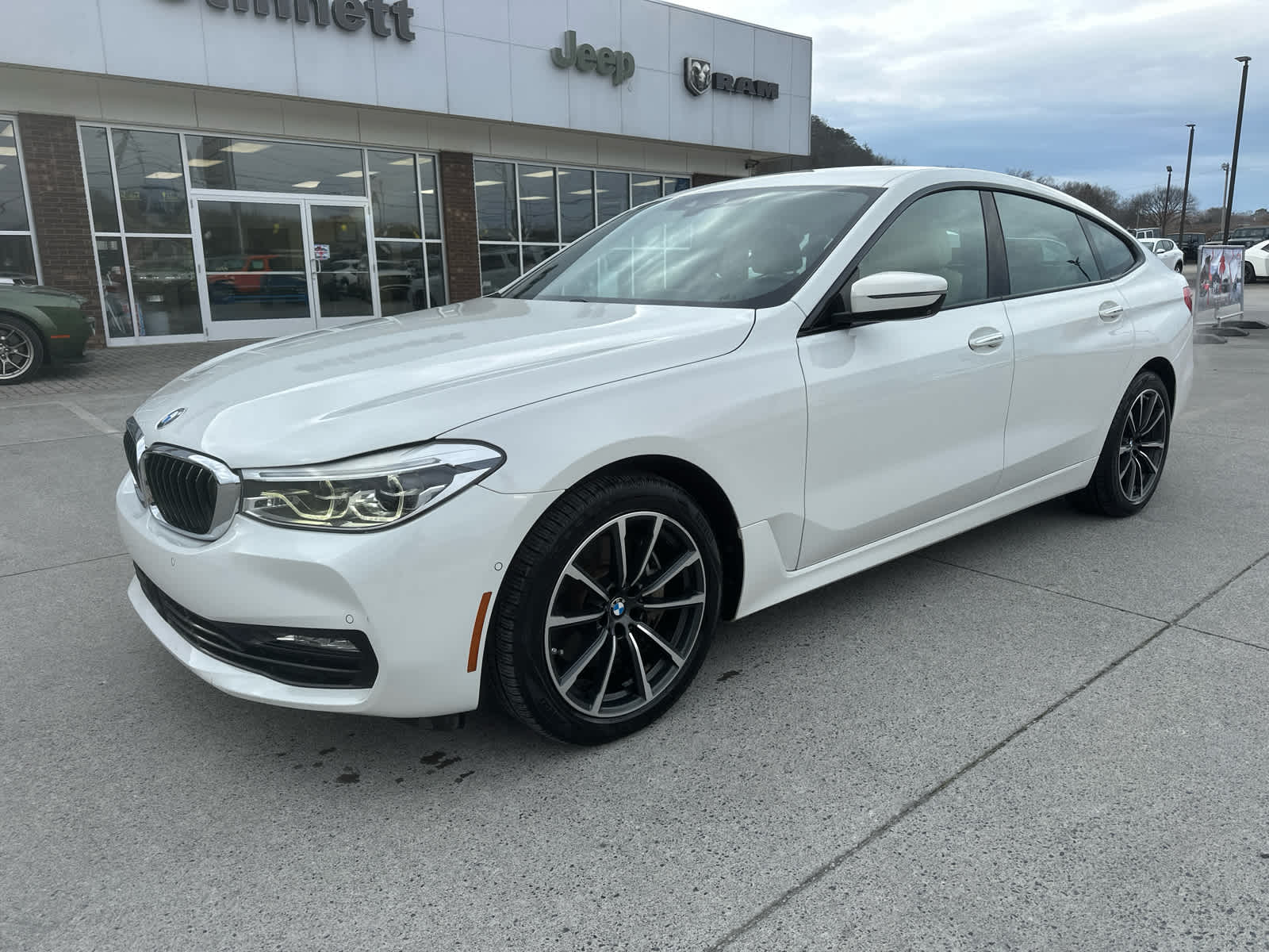 2018 BMW 6 Series Gran Turismo 640i's photo