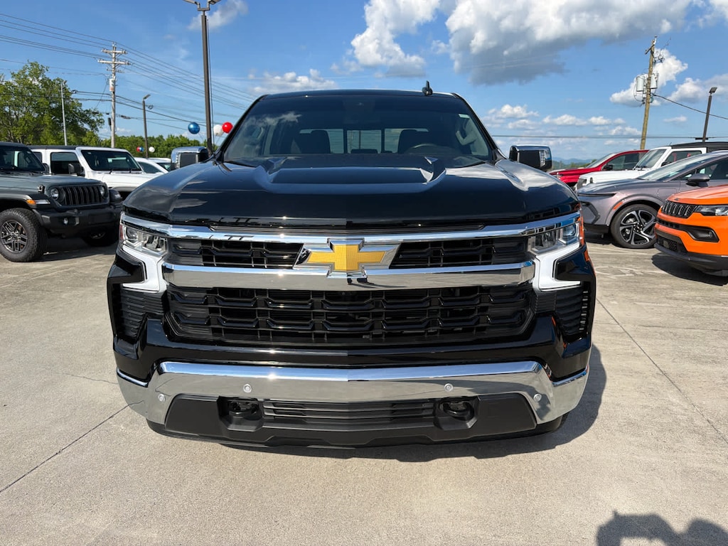 Used 2025 Chevrolet Silverado 1500 LT 4WD Crew Cab 147 4WD Crew Cab 147