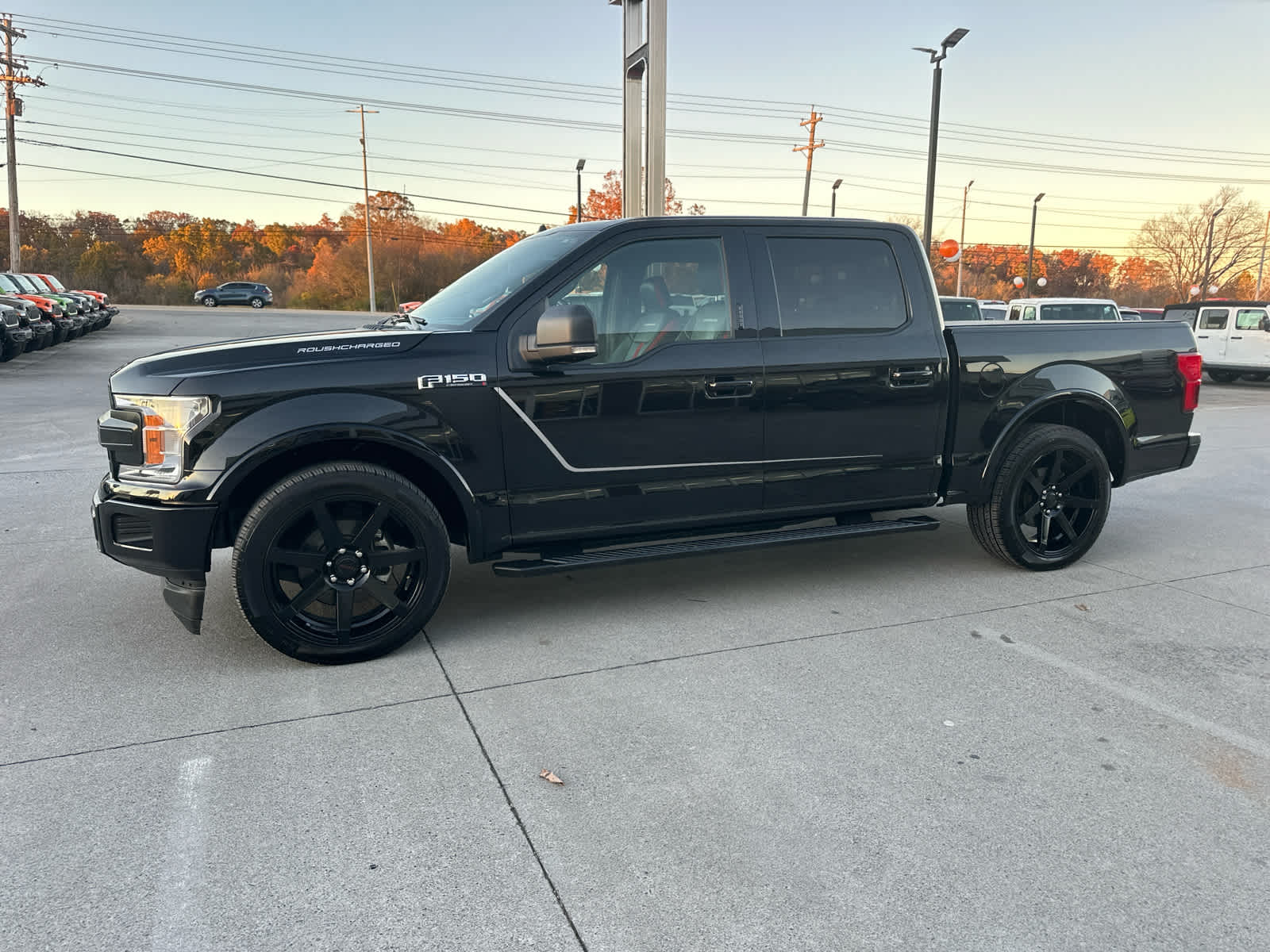 2019 Ford F-150 XLT photo 2