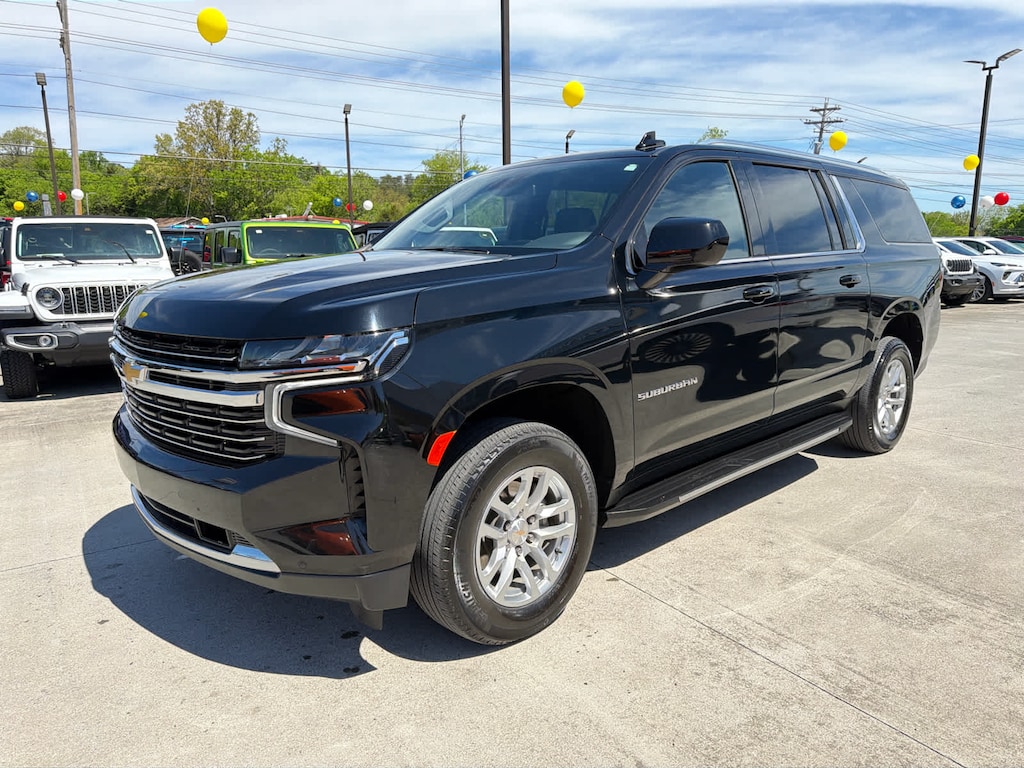 Used 2024 Chevrolet Suburban LT 4WD