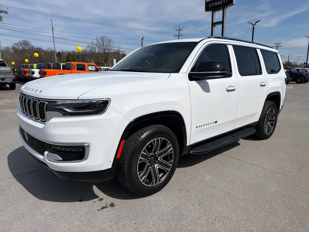 Used 2025 Jeep Wagoneer 4x4
