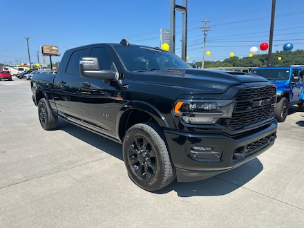 2024 Ram 3500 Limited 4x4 Mega Cab 64 Box 4x4 Mega Cab 64 Box
