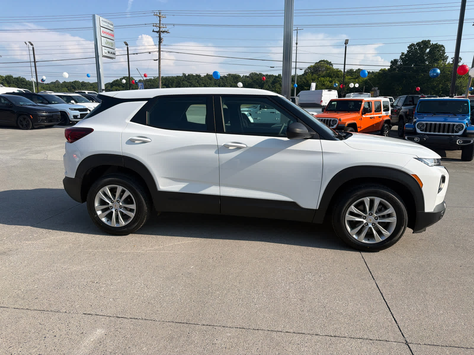Used 2022 Chevrolet Trailblazer LS with VIN KL79MMS22NB124944 for sale in Newport, TN