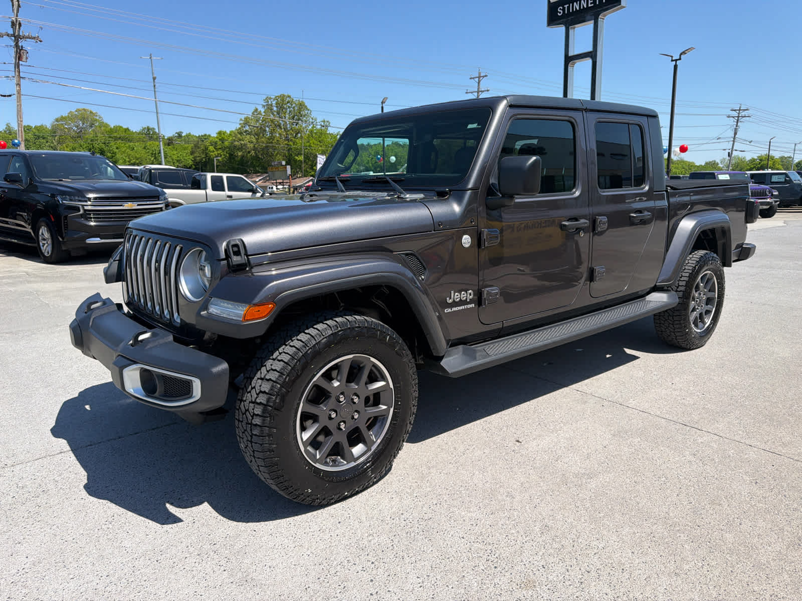 2020 Jeep Gladiator Overland's photo