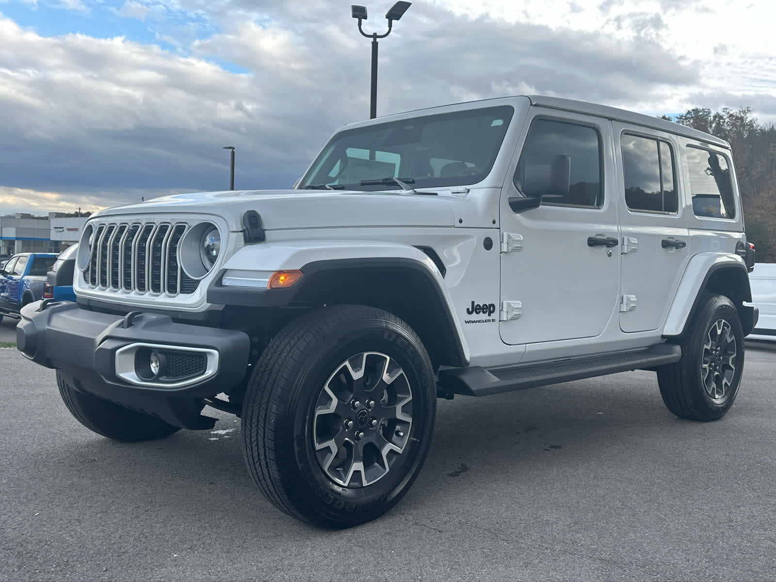 2026 Jeep Wrangler 4-Door Sahara's photo