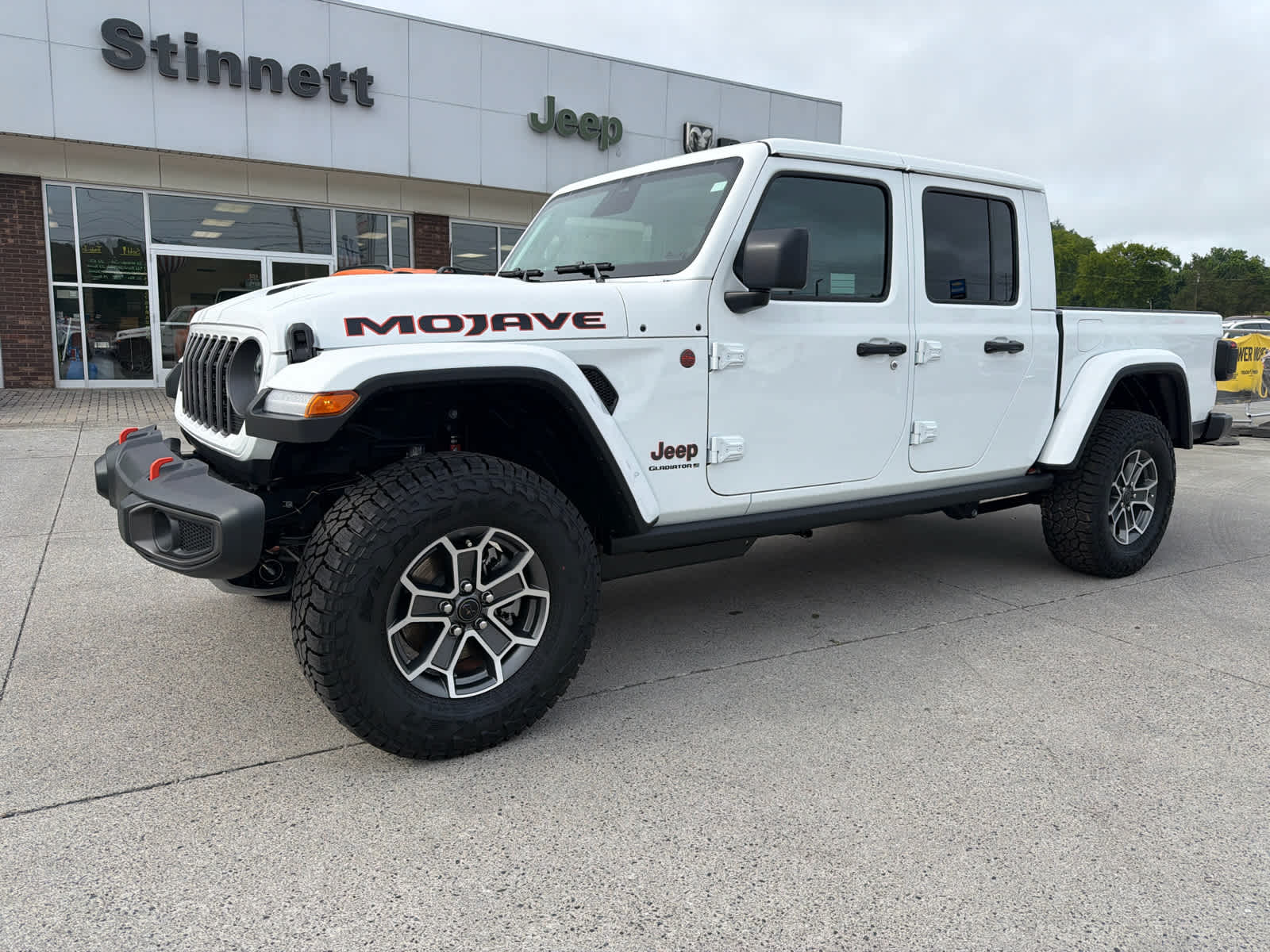 New 2026 Jeep Gladiator MOJAVE 4X4