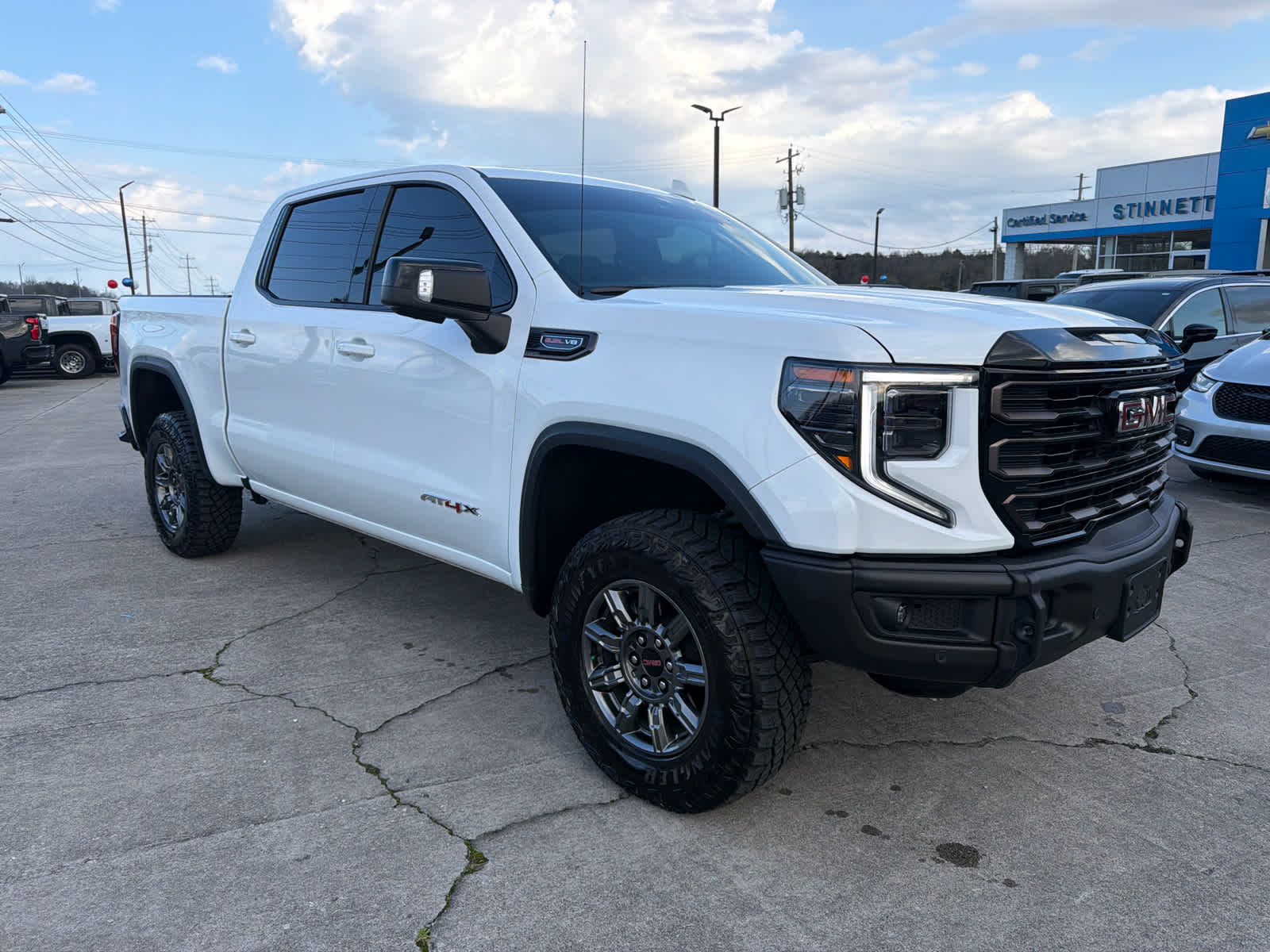 2025 GMC Sierra 4WD Crew Cab Short Box AT4X's photo