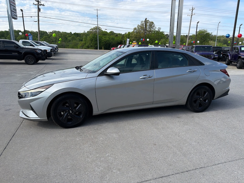 Used 2022 Hyundai Elantra SEL IVT
