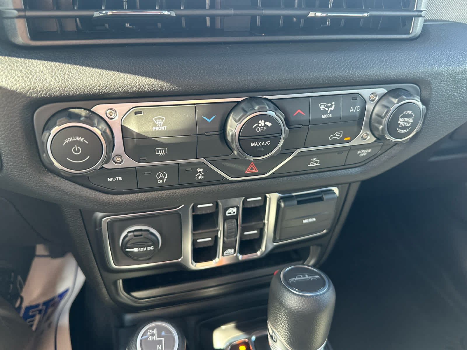 2025 Jeep Gladiator Sport S - Photo 18
