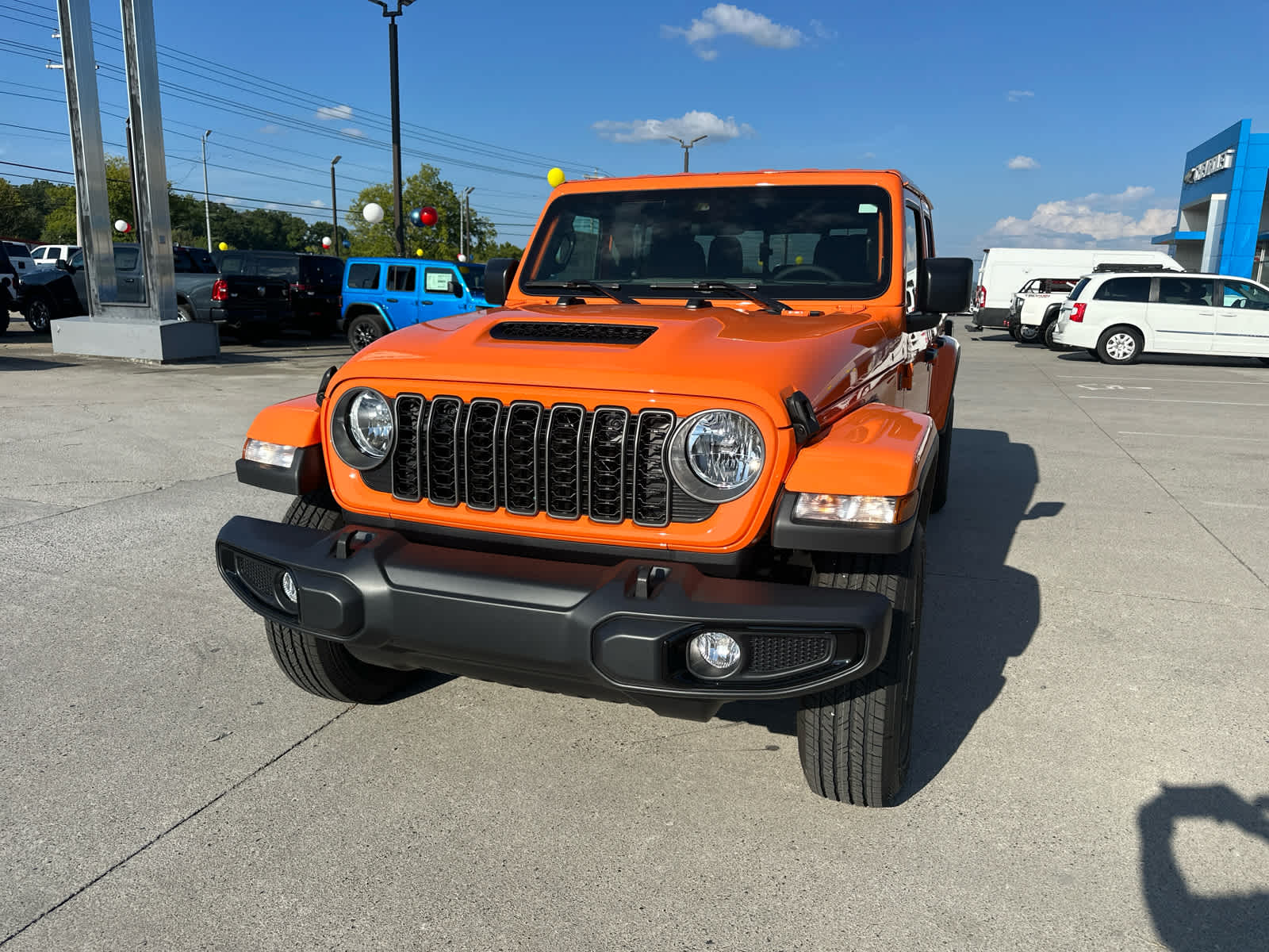 2025 Jeep Gladiator Sport S photo 3