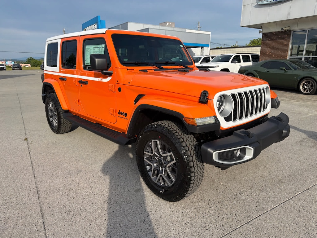 New 2026 Jeep Wrangler 4-DOOR SAHARA Sport Utility