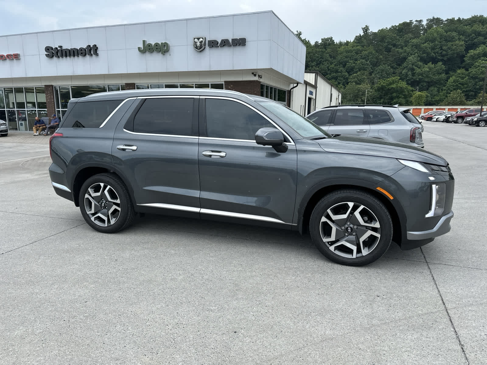 Used 2024 Hyundai Palisade Limited with VIN KM8R5DGE5RU654656 for sale in Newport, TN