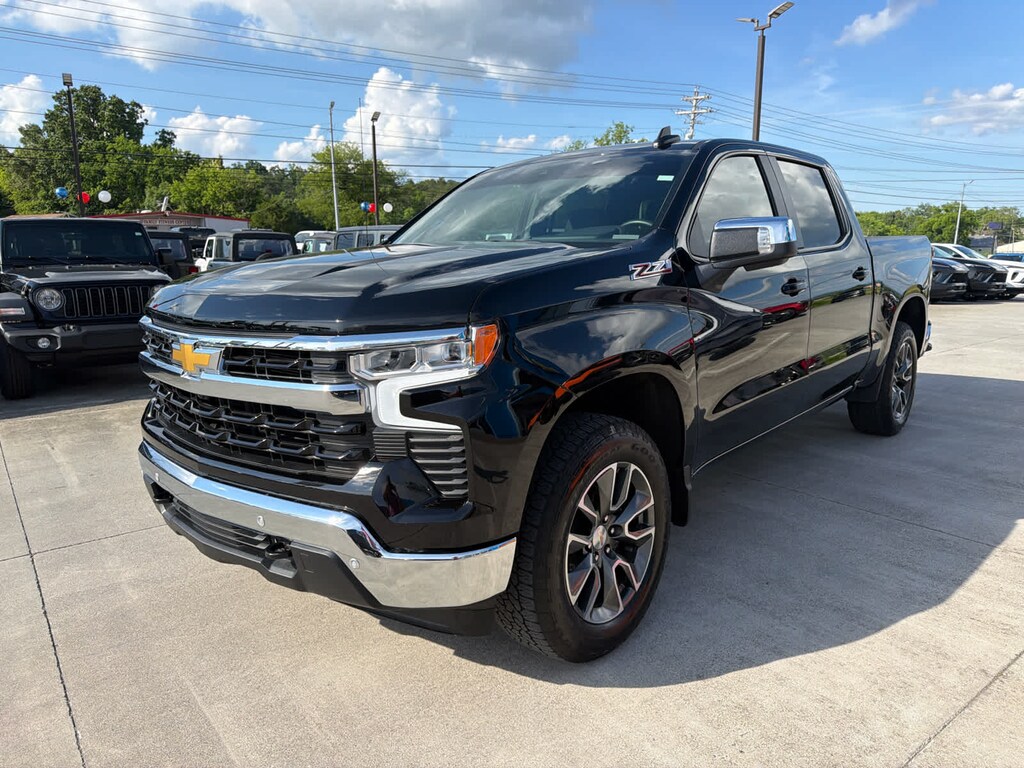 Used 2025 Chevrolet Silverado 1500 LT 4WD Crew Cab 147 4WD Crew Cab 147
