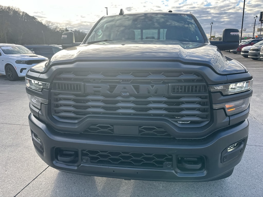 New 2026 Ram 2500 WARLOCK CREW CAB 4X4 6'4 BOX Pickup