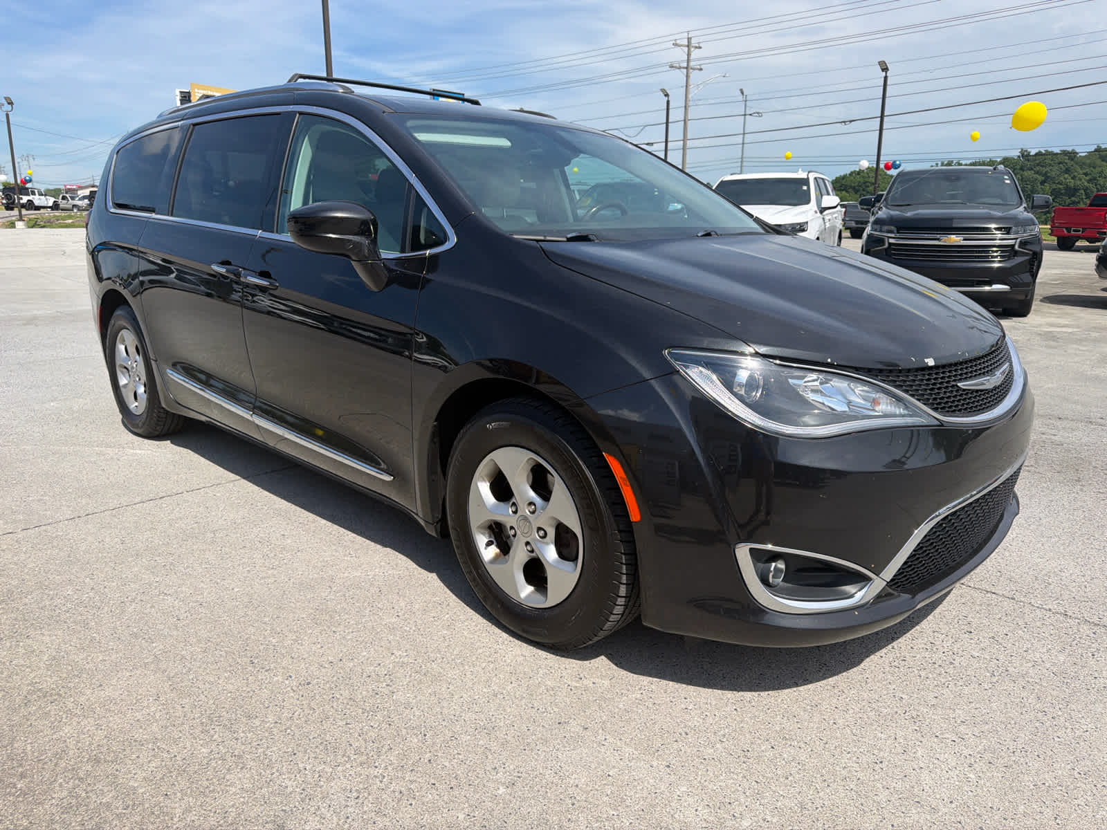 2017 Chrysler Pacifica Touring-L Plus's photo