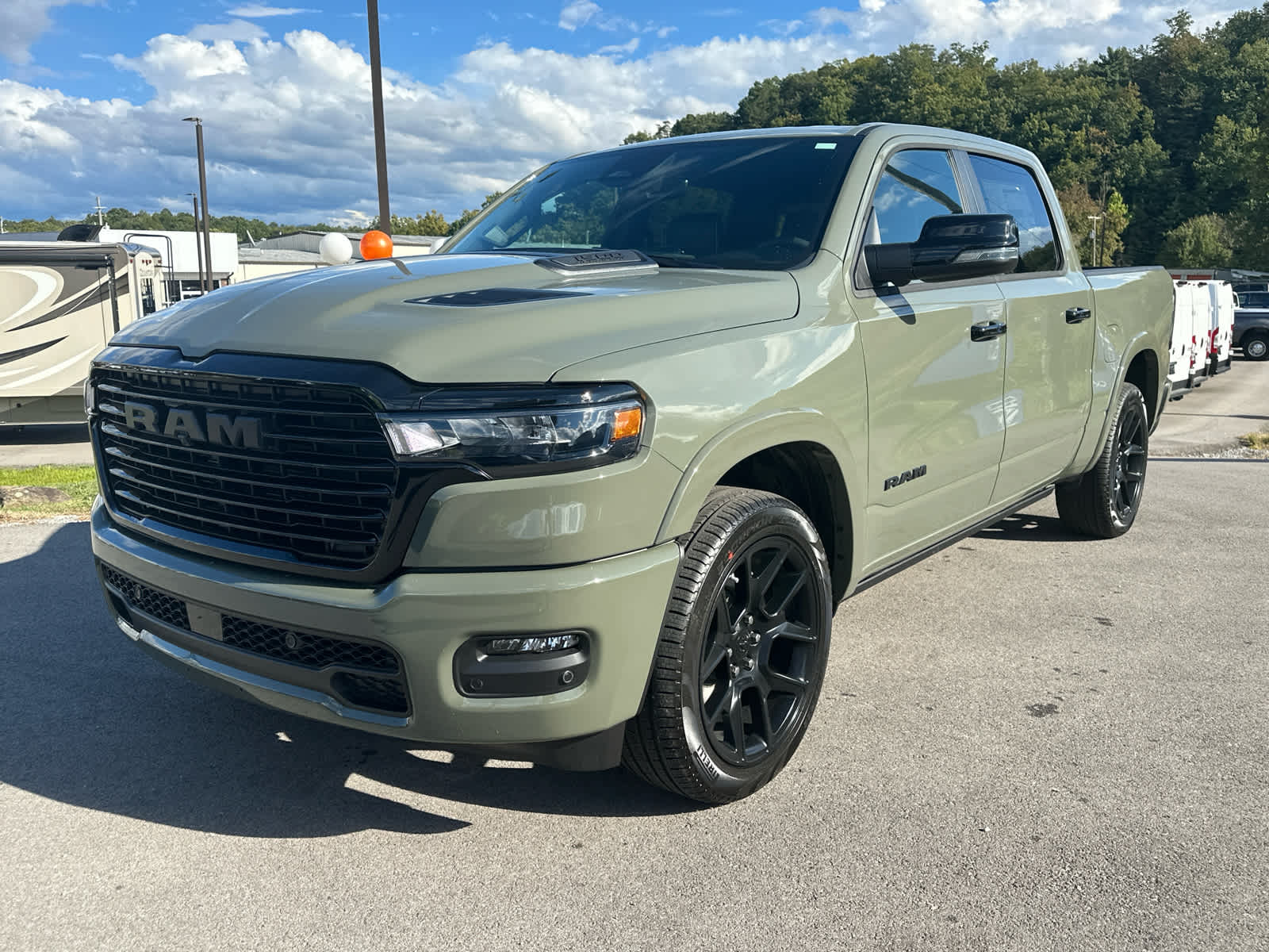 2026 RAM Ram 1500 Pickup Laramie's photo