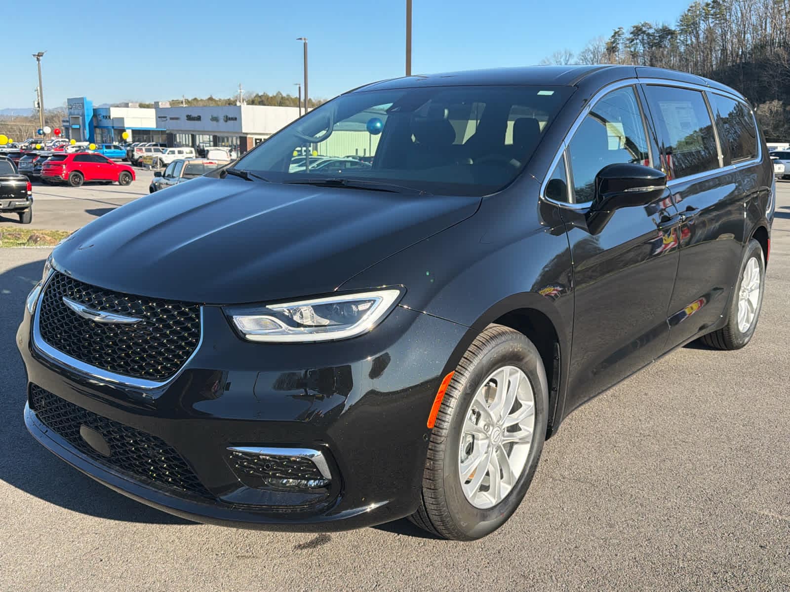 2026 Chrysler Pacifica Passenger Van 