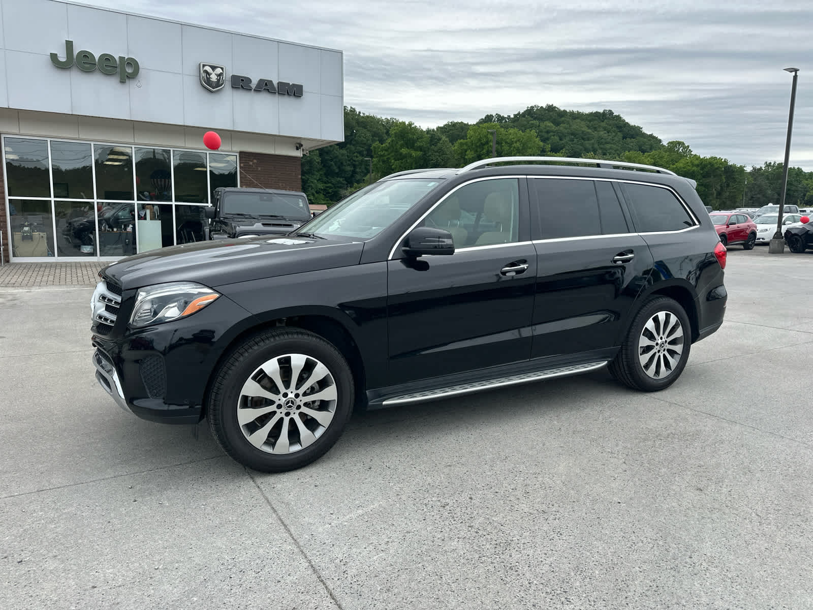 Used 2019 Mercedes-Benz GLS-Class GLS450 with VIN 4JGDF6EE4KB225905 for sale in Newport, TN