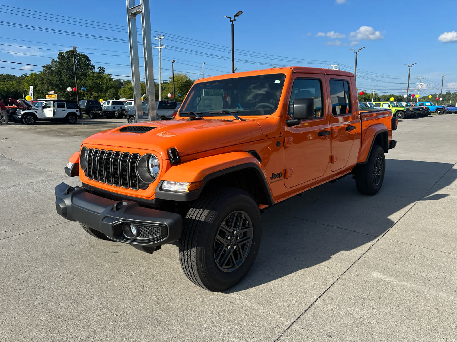 2025 Jeep Gladiator Sport S photo 3