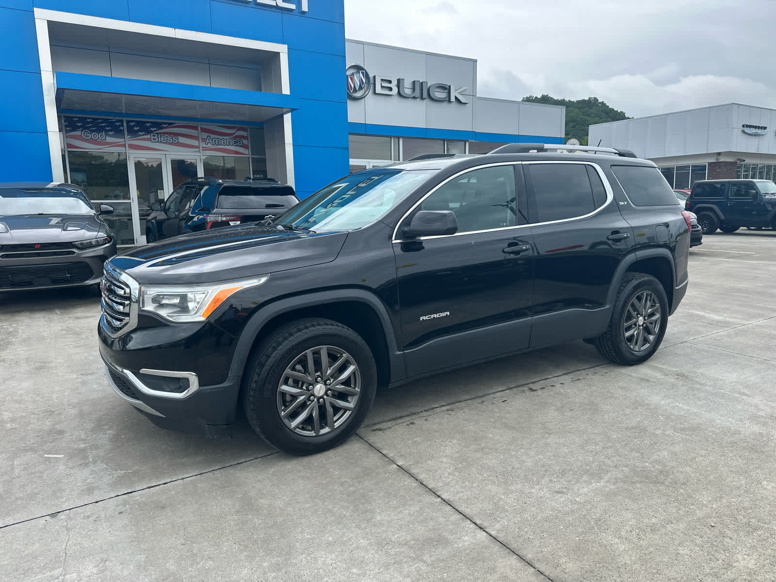 Used 2018 GMC Acadia SLT-1 with VIN 1GKKNMLS9JZ138118 for sale in Newport, TN