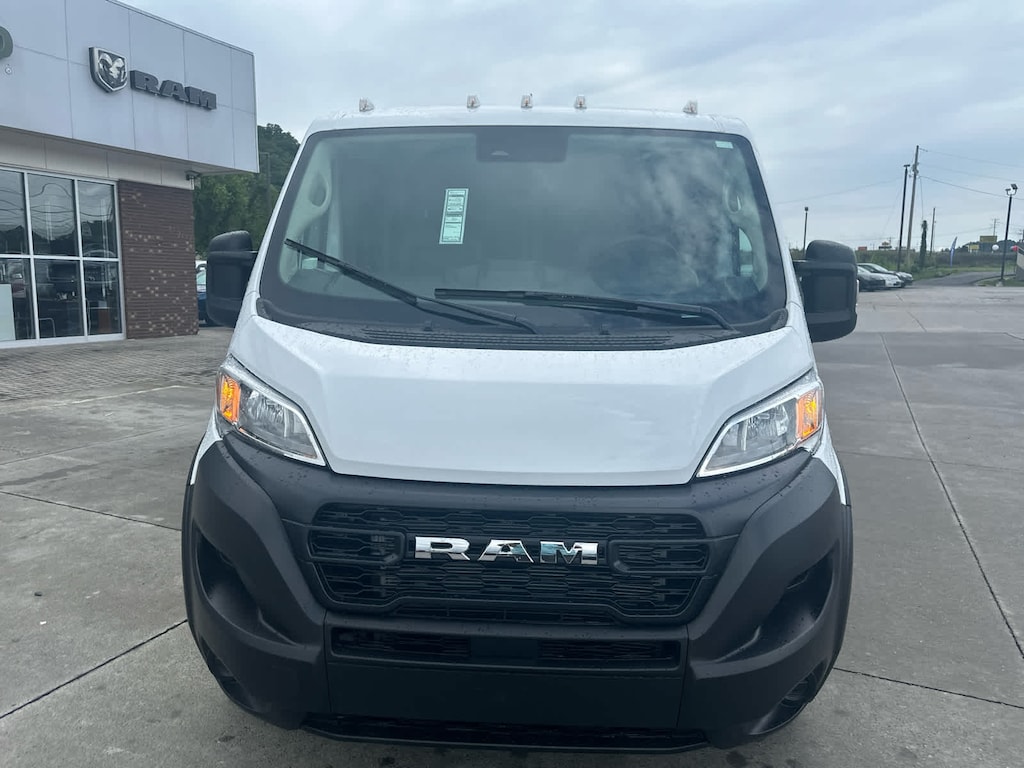 New 2025 Ram ProMaster PROMASTER 1500 TRADESMAN CARGO VAN LOW ROOF 118' W Cargo Van