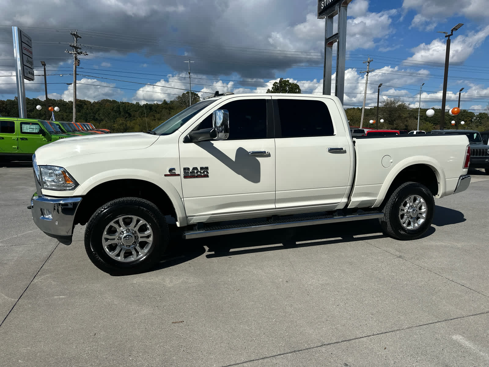 2017 Ram 2500 Laramie photo 2