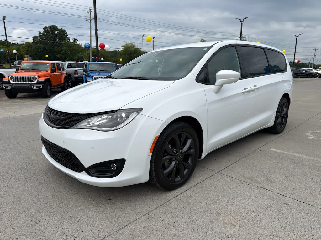 Used 2019 Chrysler Pacifica Touring Plus FWD