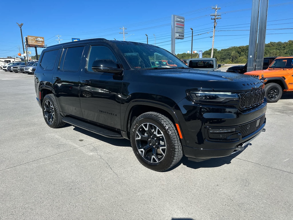 New 2025 Jeep Wagoneer OVERLAND 4X4 Sport Utility