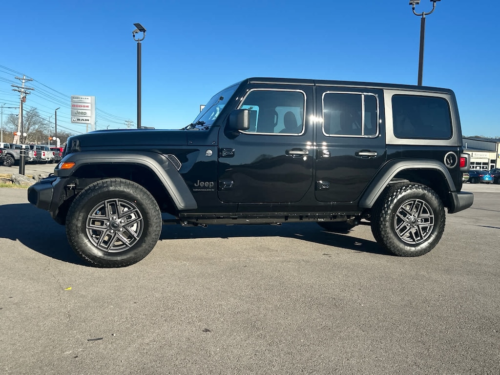 New 2026 Jeep Wrangler 4-DOOR SPORT S Sport Utility