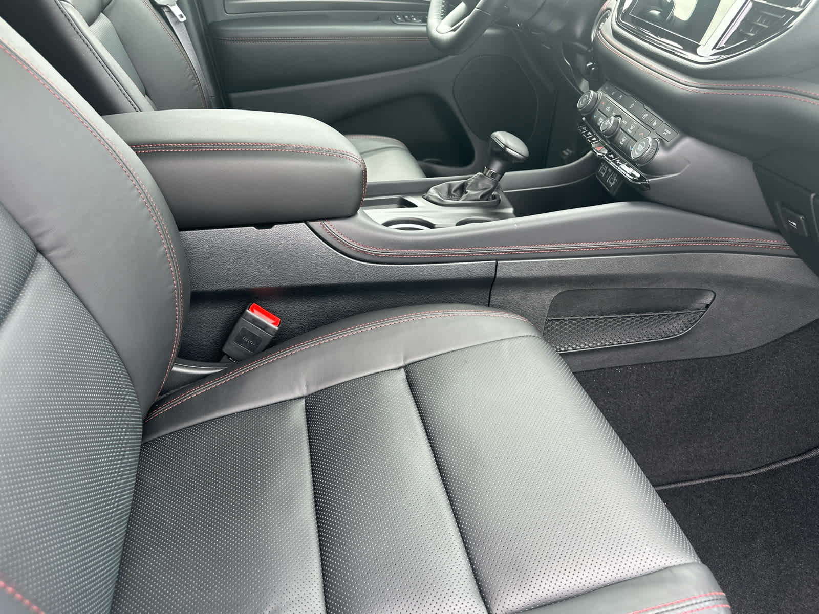 2025 Dodge Durango GT - Photo 18