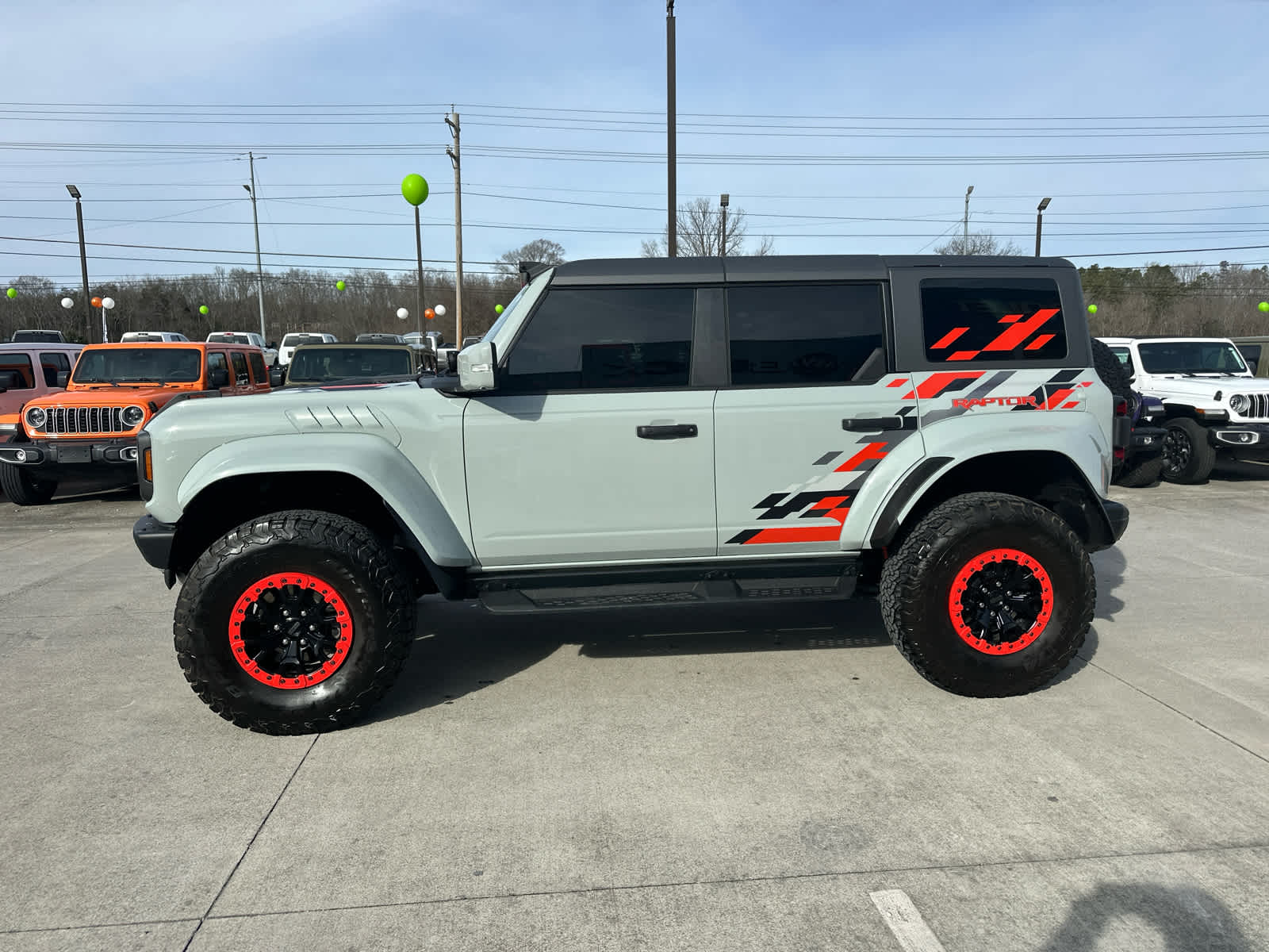 2024 Ford Bronco Raptor photo 2