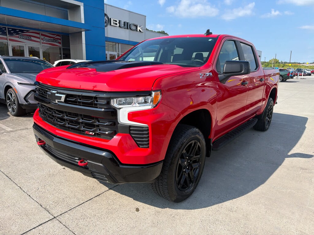 Used 2024 Chevrolet Silverado 1500 LT Trail Boss 4WD Crew Cab 147 4WD Crew Cab 147