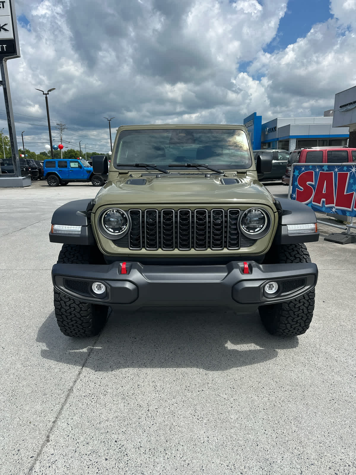 2025 Jeep Wrangler Rubicon photo 2