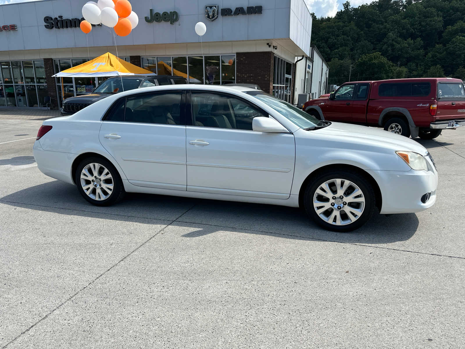 Used 2010 Toyota Avalon XLS with VIN 4T1BK3DB9AU355514 for sale in Newport, TN