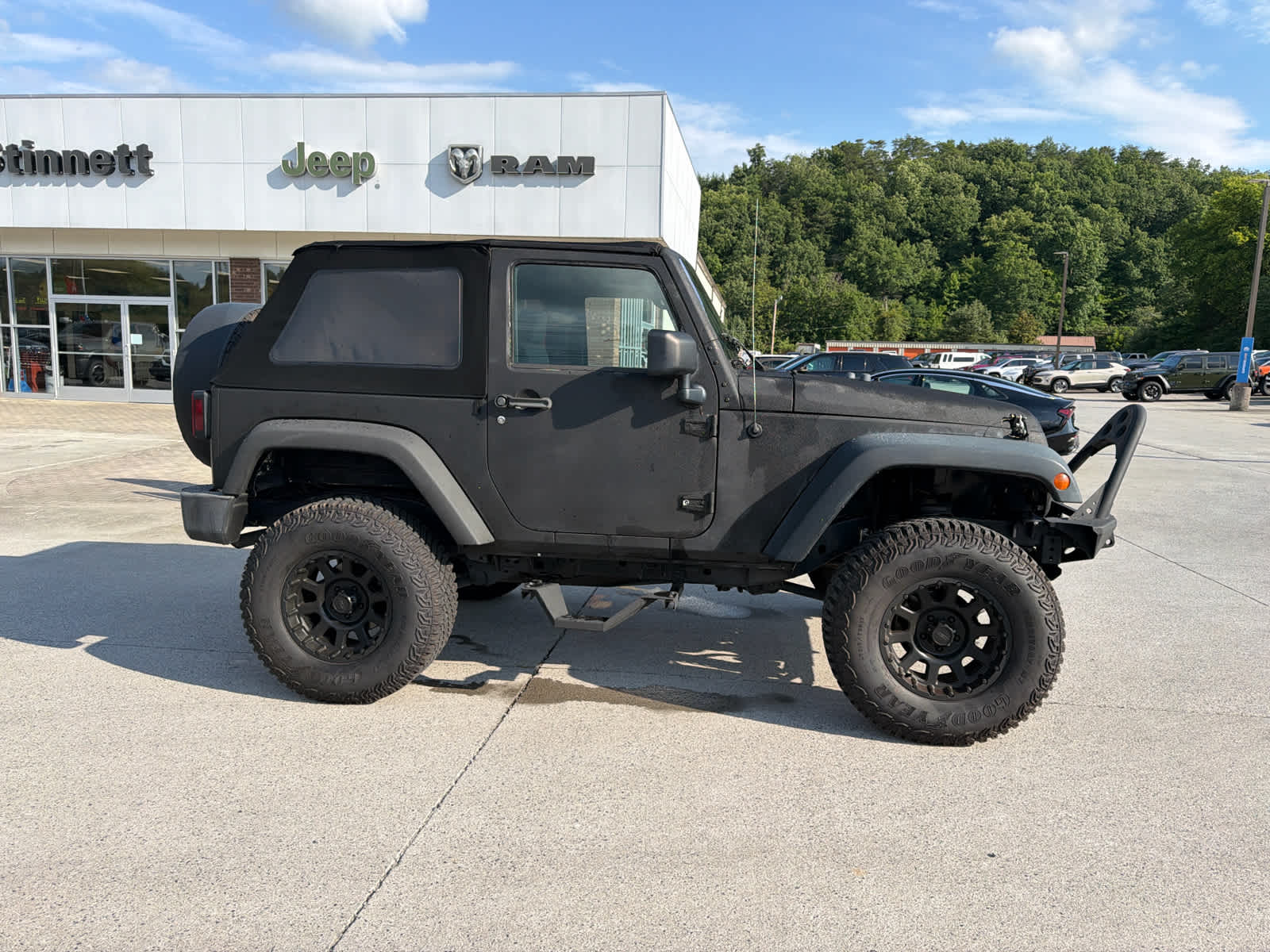 Used 2007 Jeep Wrangler Rubicon with VIN 1J4GA64117L127294 for sale in Newport, TN