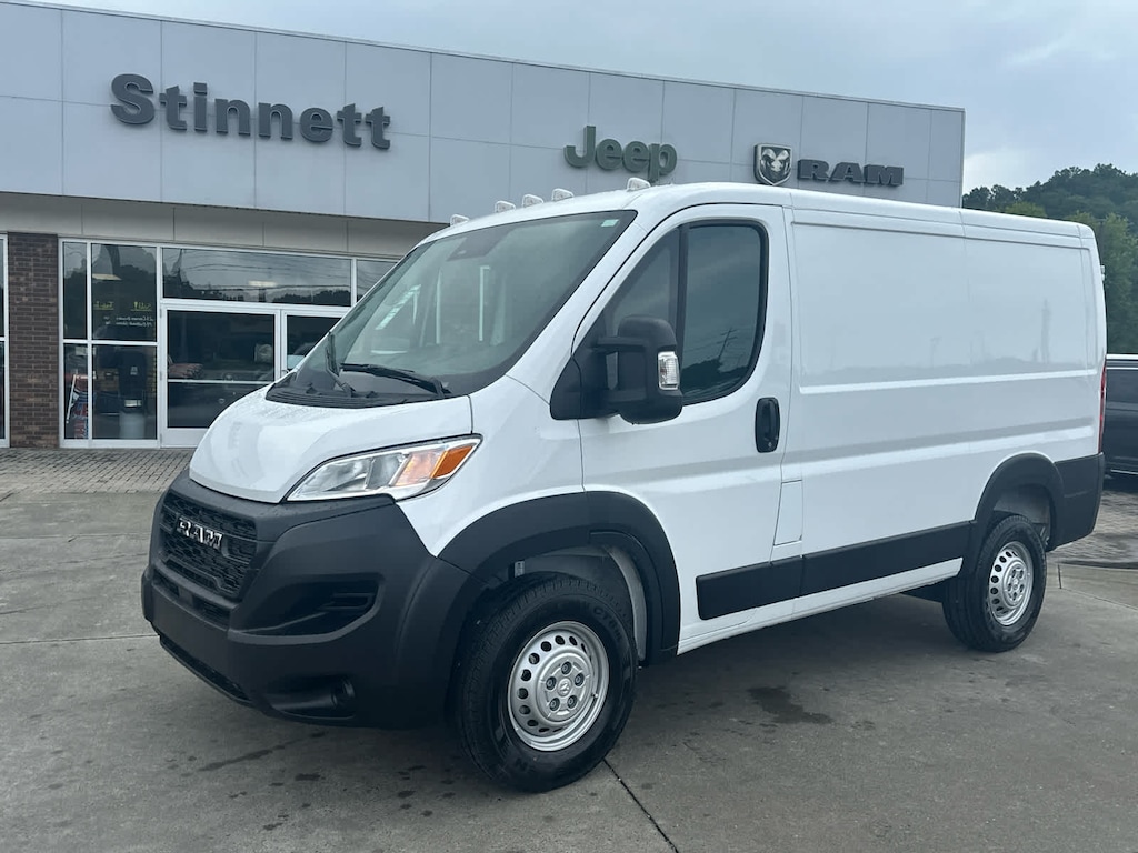 New 2025 Ram ProMaster PROMASTER 1500 TRADESMAN CARGO VAN LOW ROOF 118' W Cargo Van