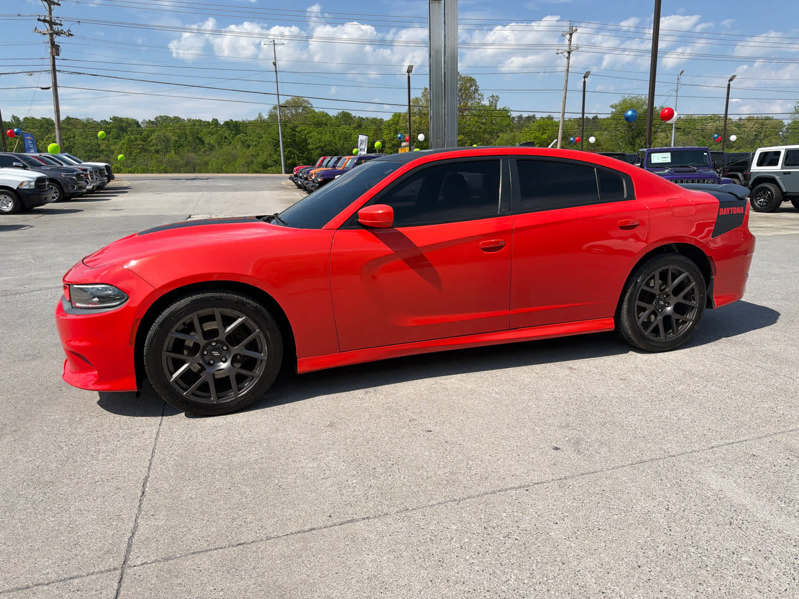 Used 2017 Dodge Charger Daytona with VIN 2C3CDXCT3HH593946 for sale in Newport, TN