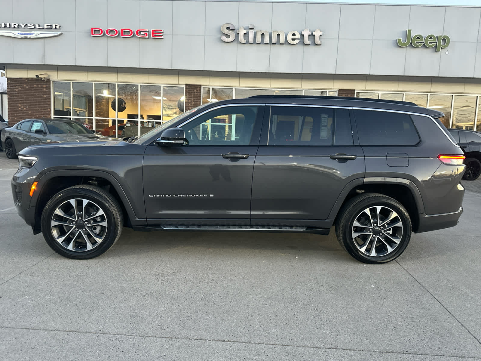 2025 Jeep Grand Cherokee L Overland - Photo 7