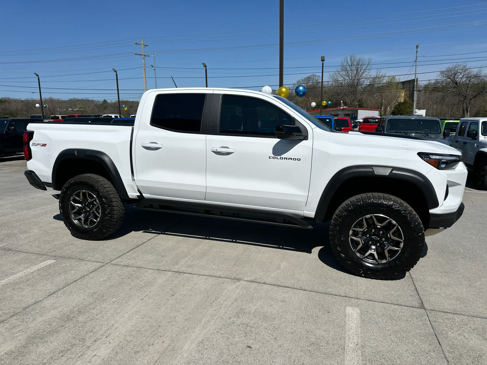 Used 2024 Chevrolet Colorado ZR2 with VIN 1GCPTFEK3R1160092 for sale in Newport, TN