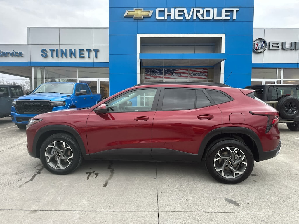 Used 2024 Chevrolet Trax LT FWD