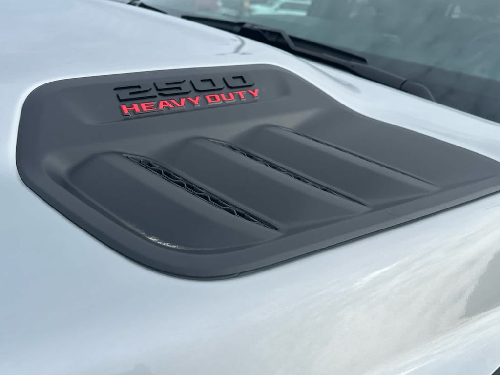 New 2026 Ram 2500 BLACK EXPRESS CREW CAB 4X4 6'4 BOX Pickup