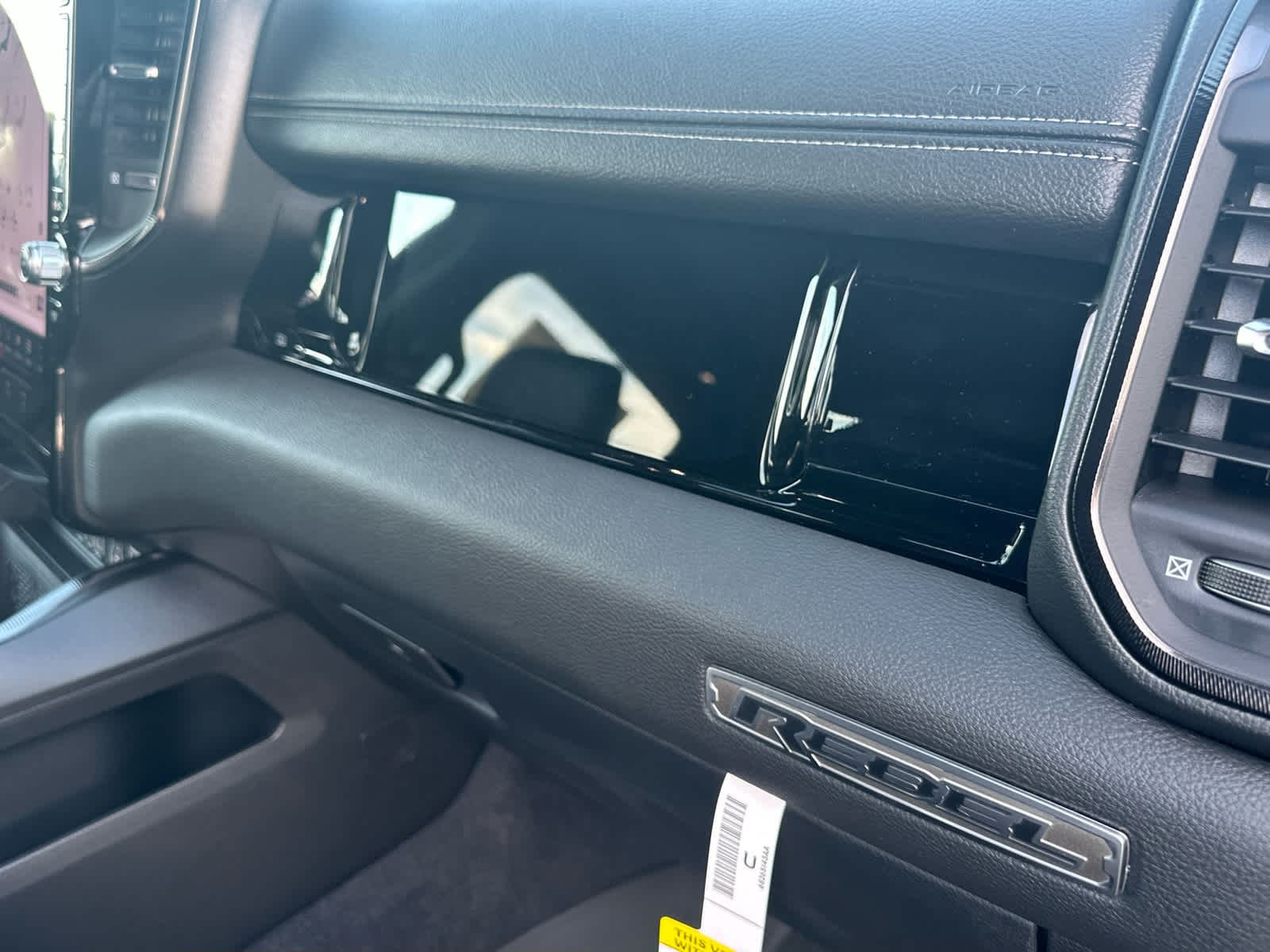 2026 RAM 1500 Rebel - Photo 24