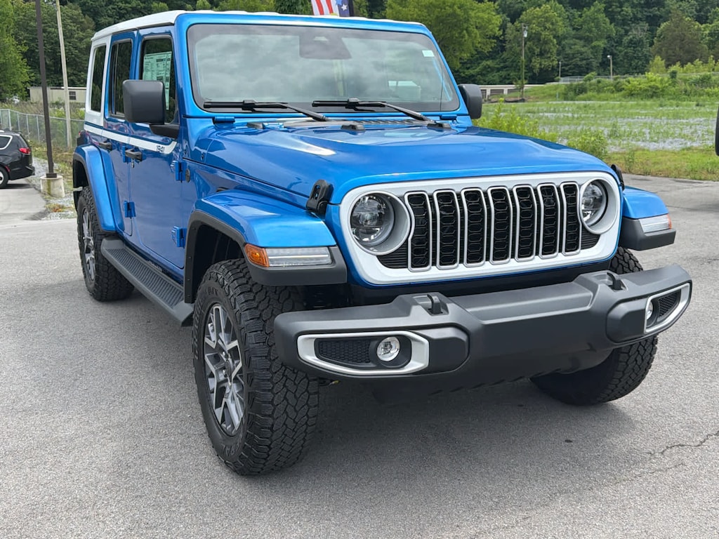New 2026 Jeep Wrangler 4-DOOR SAHARA Sport Utility