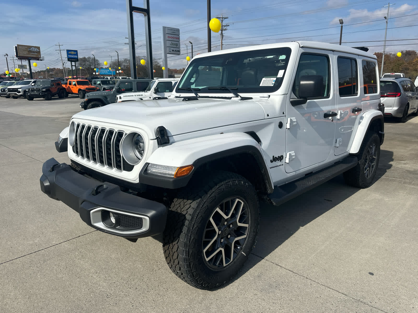 2025 Jeep Wrangler 4-Door Sahara's photo